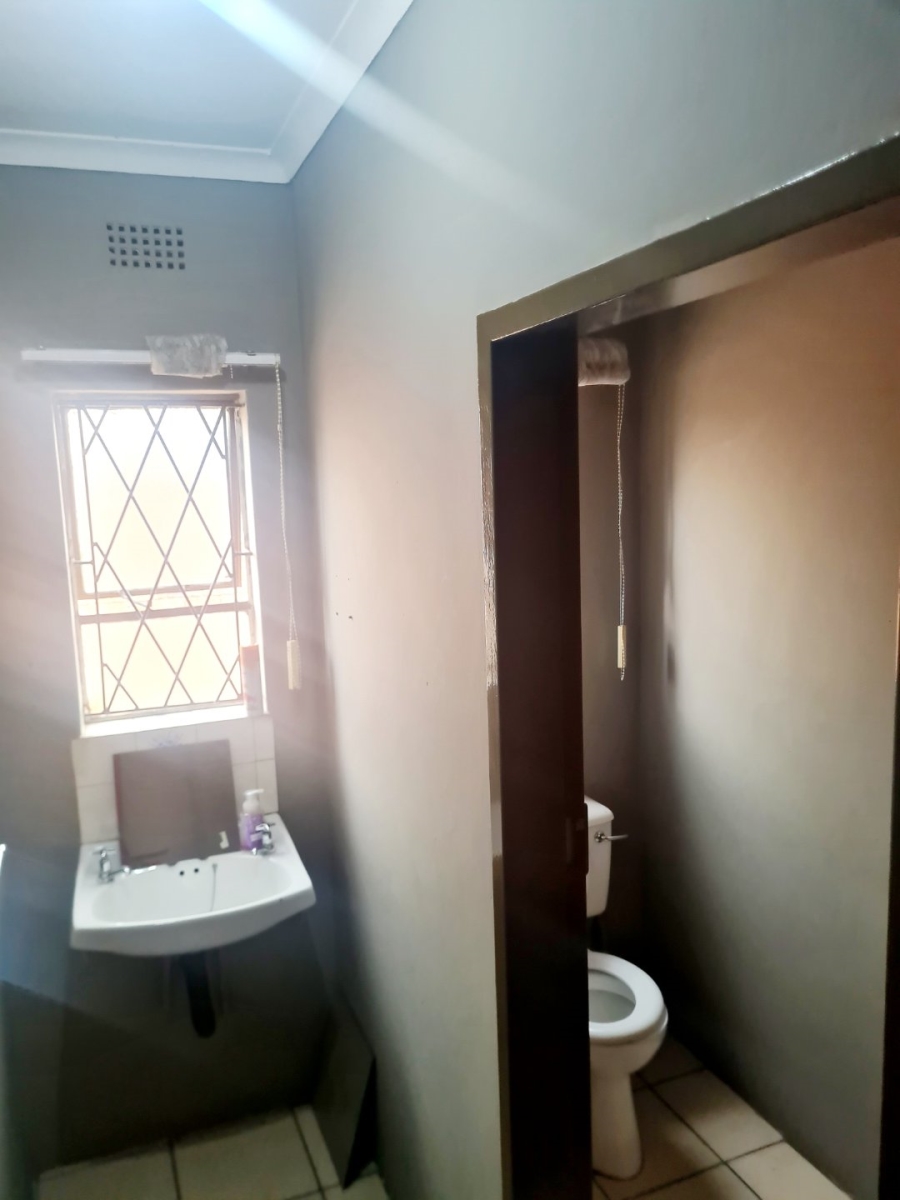 To Let  Bedroom Property for Rent in Sasolburg Free State